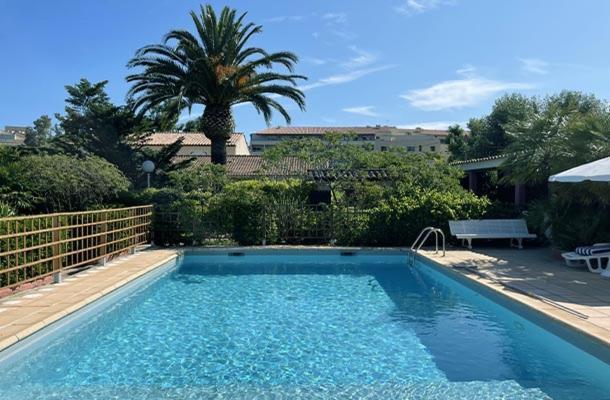 Le Rateau Bavoir Calvi  Kültér fotó